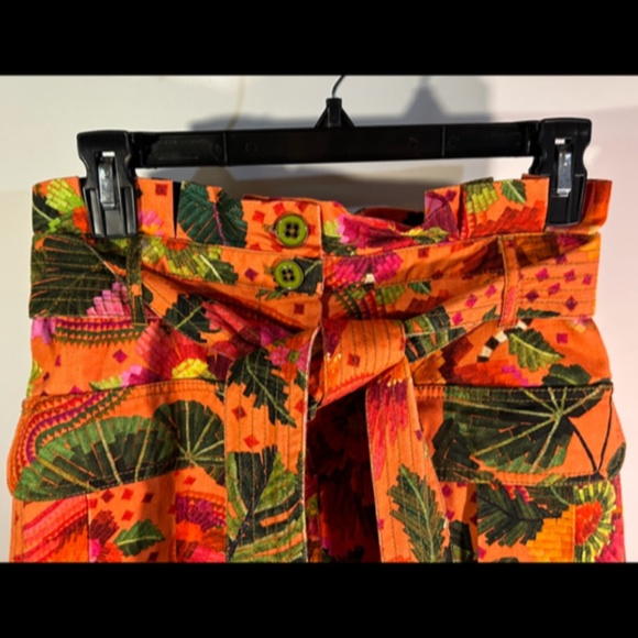 Farm Rio Blooming Garden Orange Shorts Size S - NWT - Picture 4 of 16